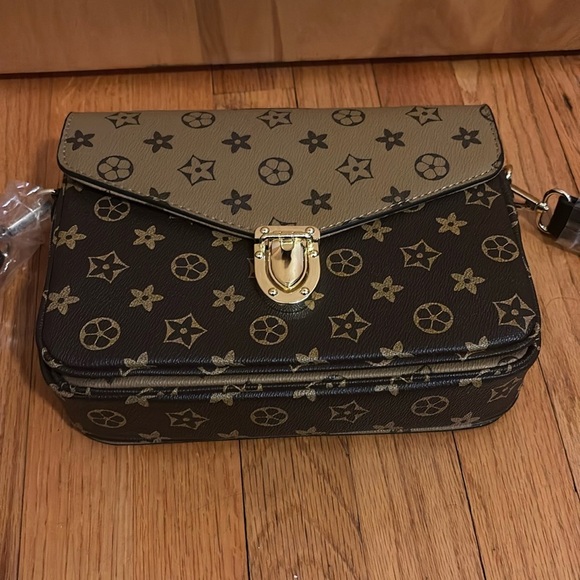 Fashion Crossbody Bag NWOT - Picture 6 of 7